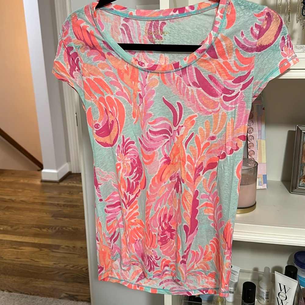 Lilly Pulitzer XS linen/modal blend top, EUC